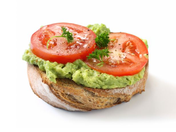 avocado-tomato-sandwich